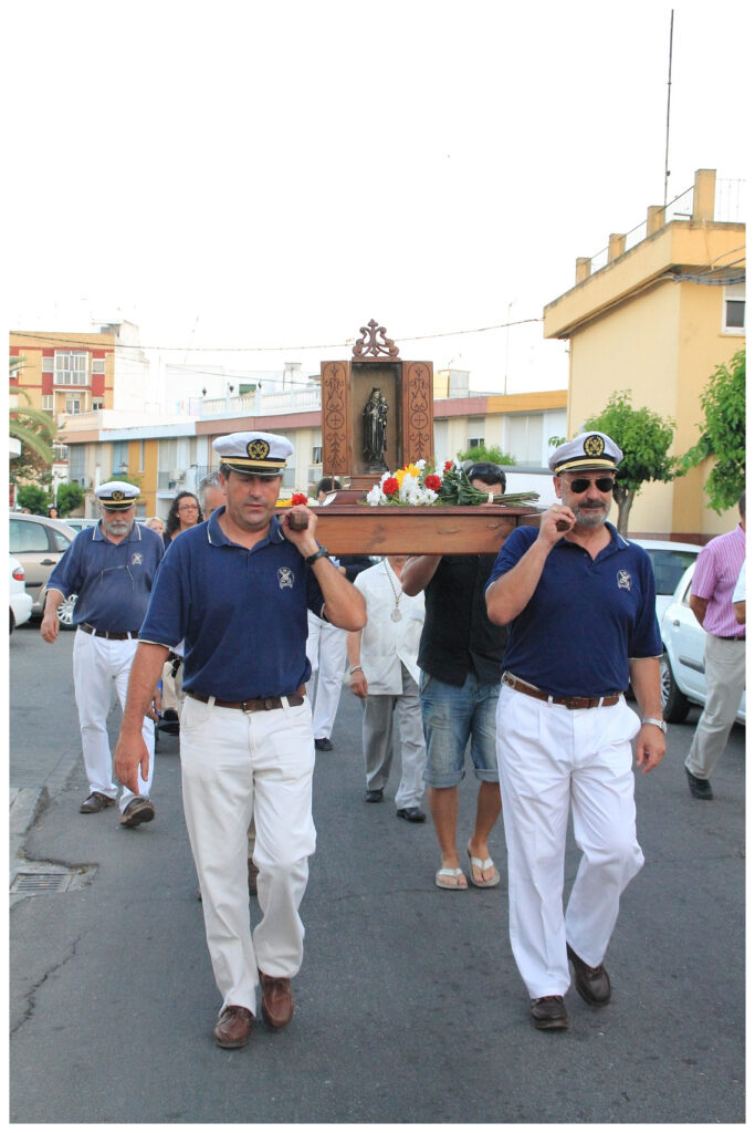 Procesión Virgen del Carmen en Gelves